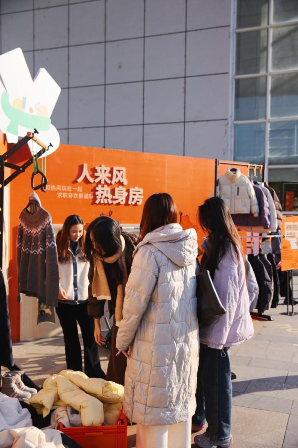 202512251554101074200758