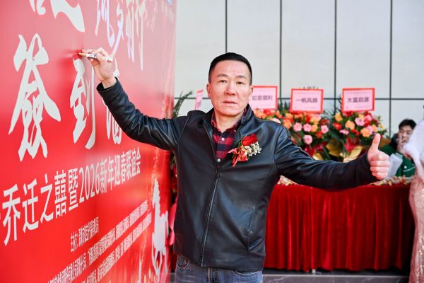 08025D3381273C5CAA899FF676216AB156C10583_size231_w1920_h1280