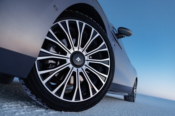 6390467641074678334934994-1