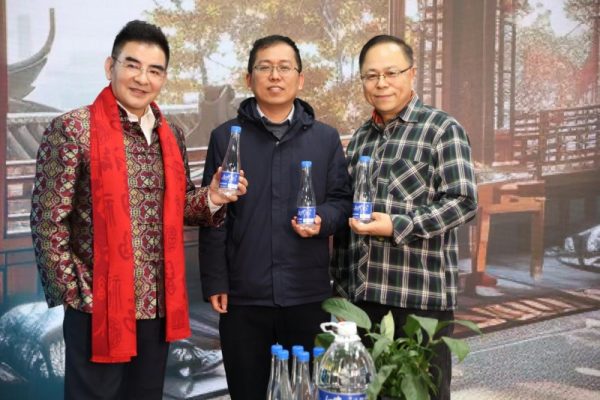 202602112321561537571764