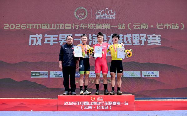 1a502092bb5d4a65a7296f9f4862fbff-1