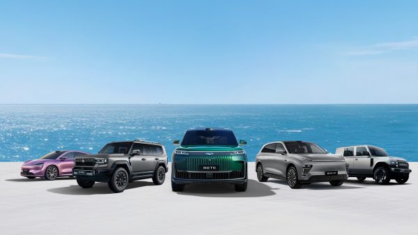 6390945089646631793568884