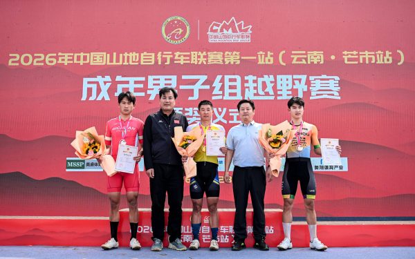 b02ffde7ea4d4a83932349ee19b2dd21-1