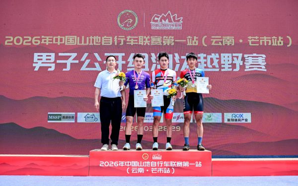 ff42249637184834b7c0f04eb9fa177c-1