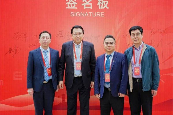 3996197868a645f9890249aab8381f2b-1