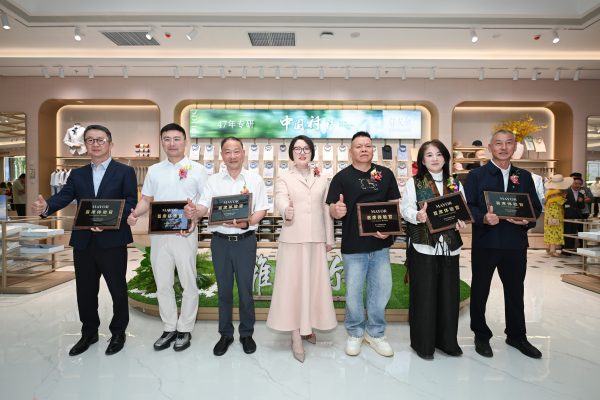 6391218768207702326215953