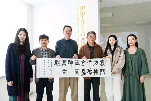 f9a1b7d19cc84460b1fb6ccabcbad69c